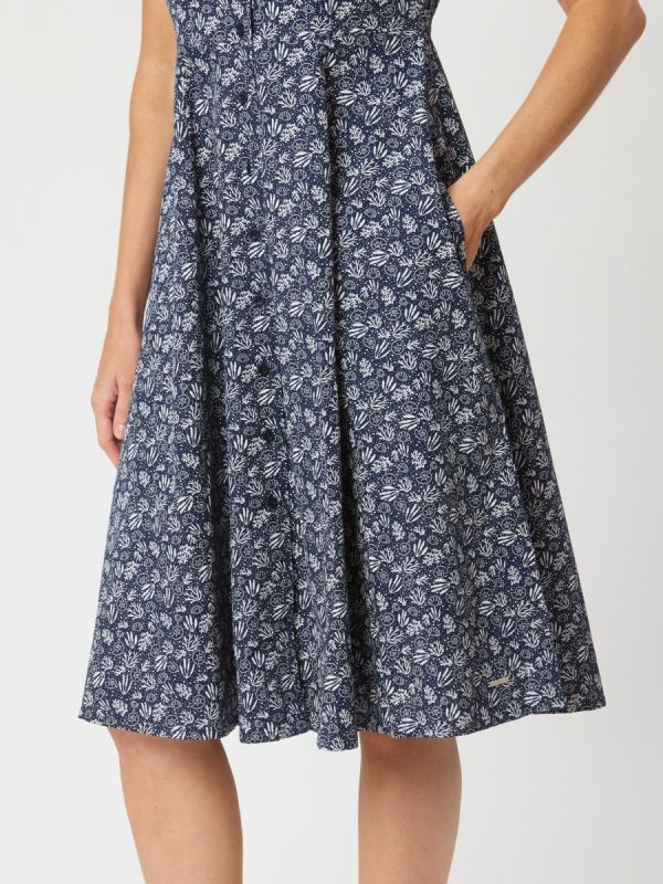 Amelia Short Sleeve Printed Dress In Navy 