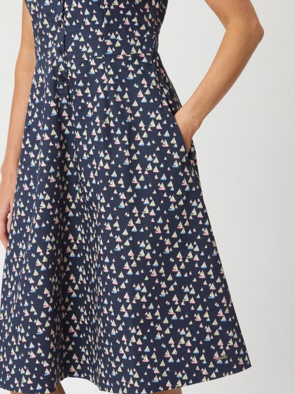 Anay Sleeveless Boat Print Cotton Dress In Navy 