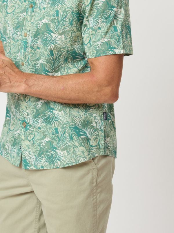 Gerrard Leaf Print Slub Shirt In Green
