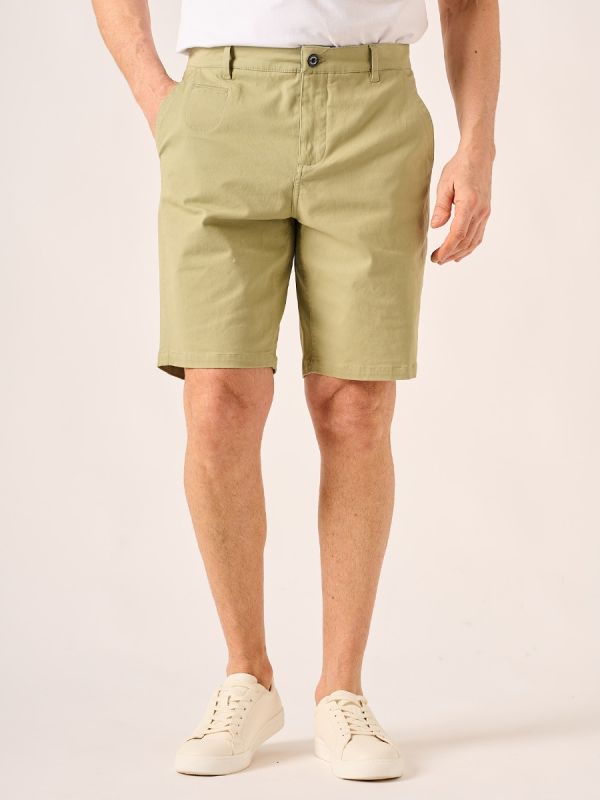Lifestyle Chino Shorts In Seagrass - Sandey