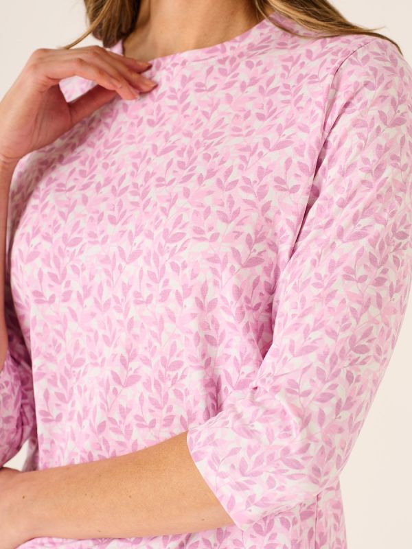 Wess Leaf Print 3/4 Sleeve T-Shirt In Pink And White 