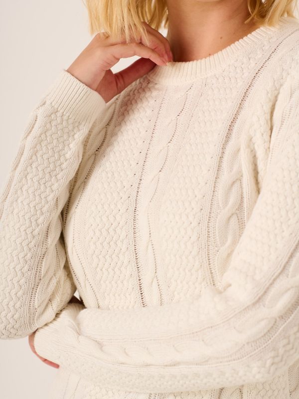 Andy Cable Knit Crew Jumper – Foam White | Quba & Co